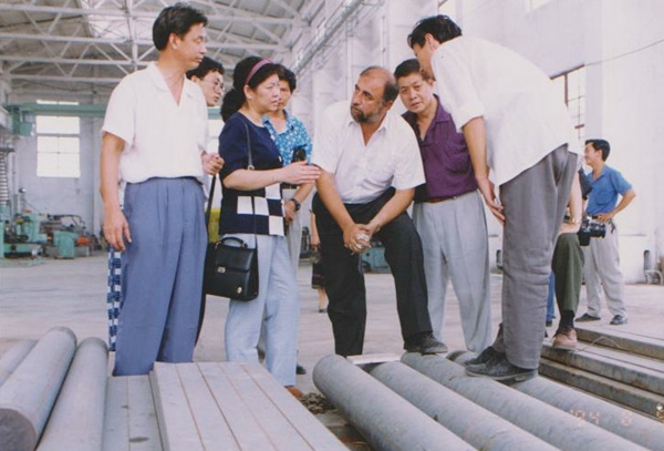 （1）1994年8月9日，向加拿大客商介紹產(chǎn)品_副本